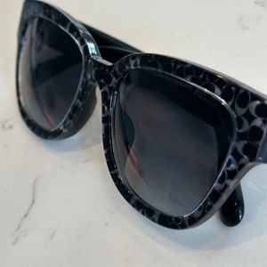 Coach Grey Pearl Signature C Sunglasses Pristine Condition